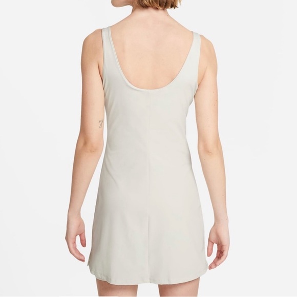 Nike Bliss Luxe Training Dress - Small - Picture 2 of 8